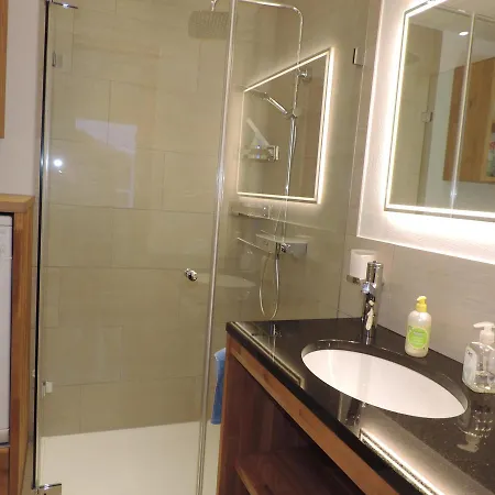 Sil Bot Apartment